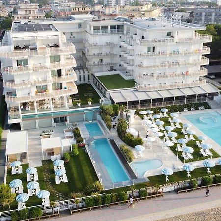 Hotel Le Soleil Lido di Jesolo Luaran gambar