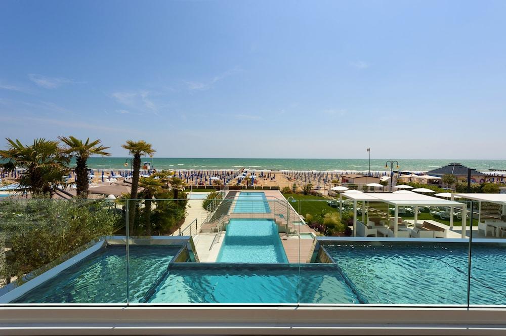 Hotel Le Soleil Lido di Jesolo Luaran gambar