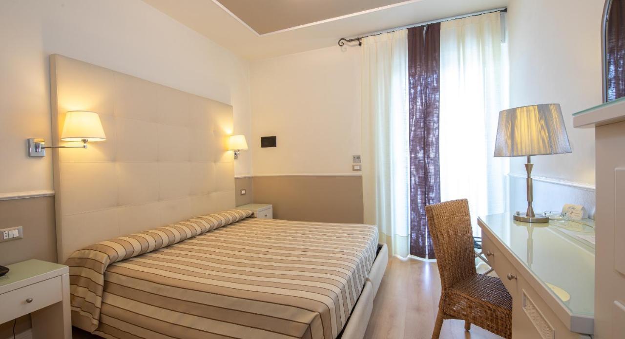 Hotel Le Soleil Lido di Jesolo Luaran gambar