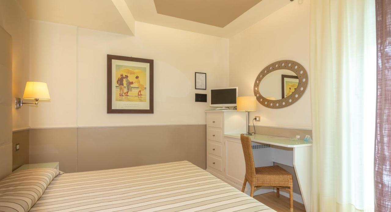 Hotel Le Soleil Lido di Jesolo Luaran gambar